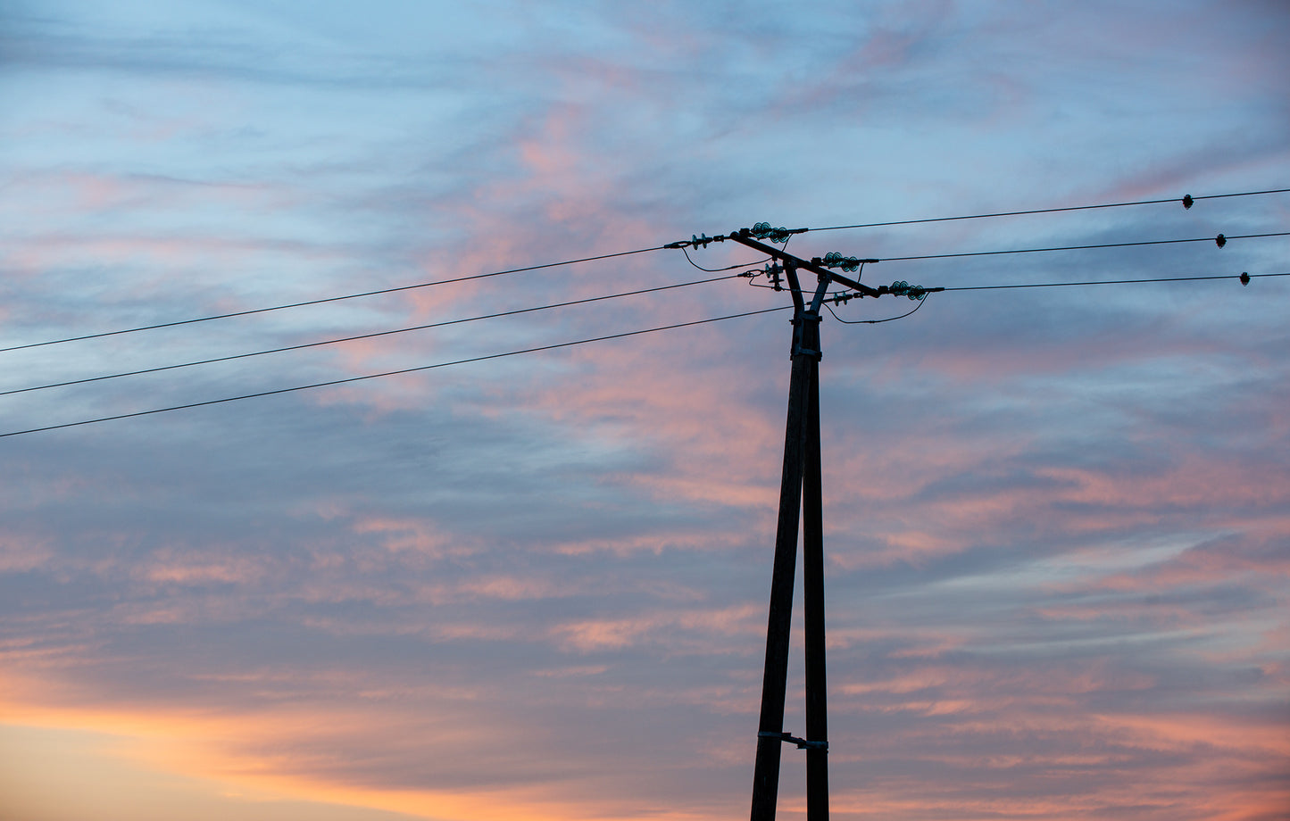 Tapete Strommast mit Himmel 8 Bahnen Superwalls