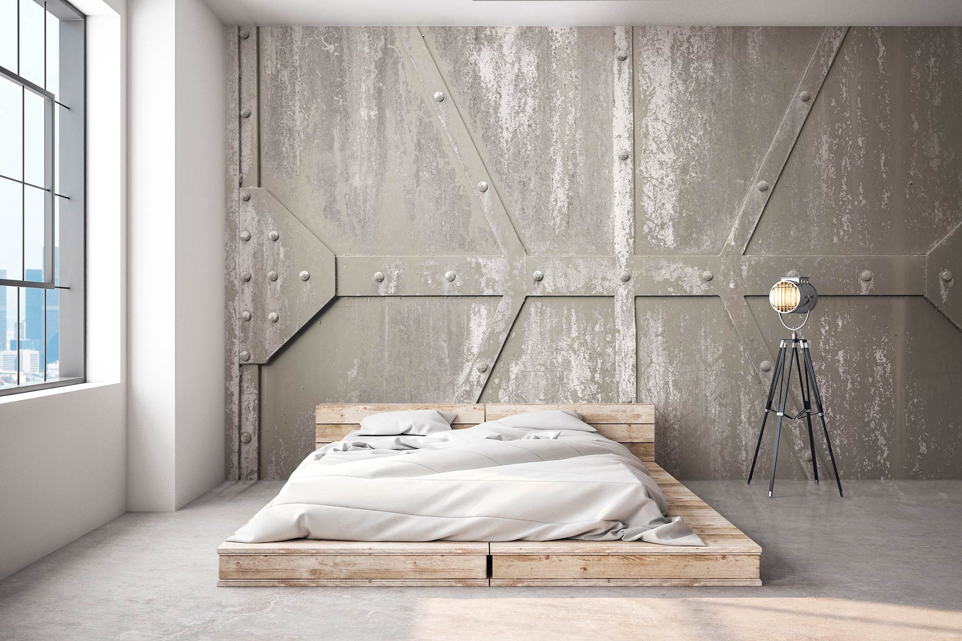 Schlafzimmer mit niedrigem Holzrahmenbett, weißer Bettdecke, großem Fenster links und Stehlampe mit Dreibein-Stativ vor einer Fototapete mit Metalltor von Superwalls